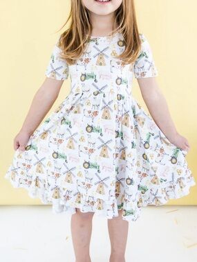 Dream Big Little Co Farm Lovin’ Bamboo Ruffle Dress size 7/8